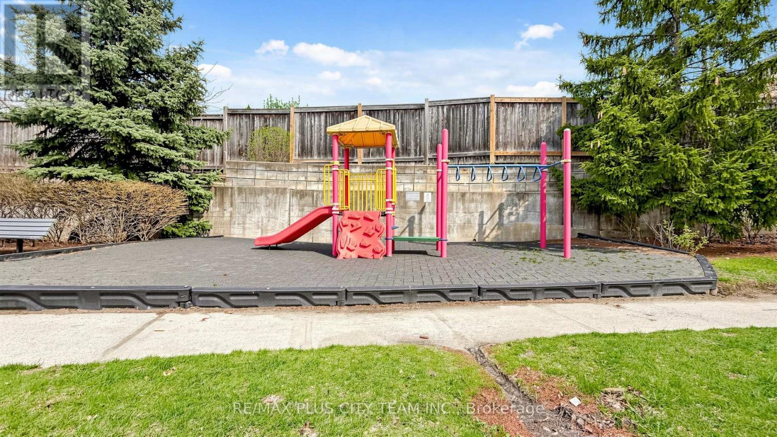 812 - 1720 Eglinton Avenue E, Toronto, Ontario  M4A 2X8 - Photo 25 - C13026484
