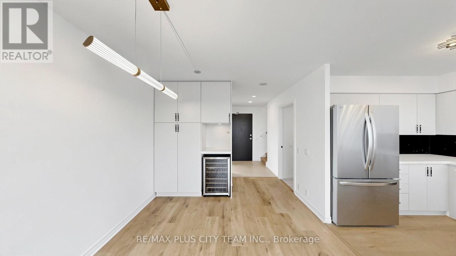 812 - 1720 Eglinton Avenue E, Toronto, Ontario  M4A 2X8 - Photo 9 - C13026484