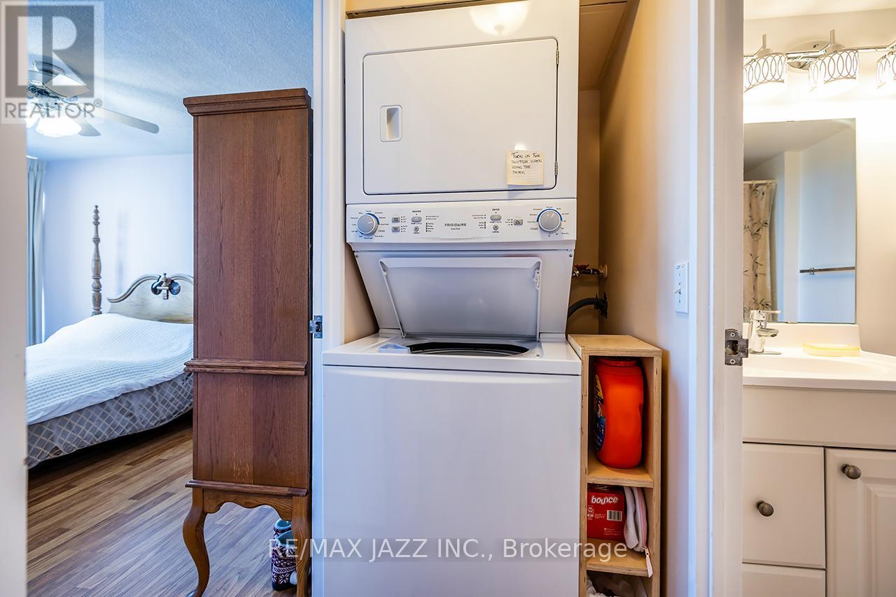 Ph 7 - 55 William Street E, Oshawa, Ontario  L1G 7C9 - Photo 18 - E13098000