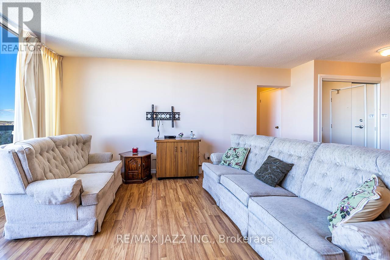 Ph 7 - 55 William Street E, Oshawa, Ontario  L1G 7C9 - Photo 11 - E13098000