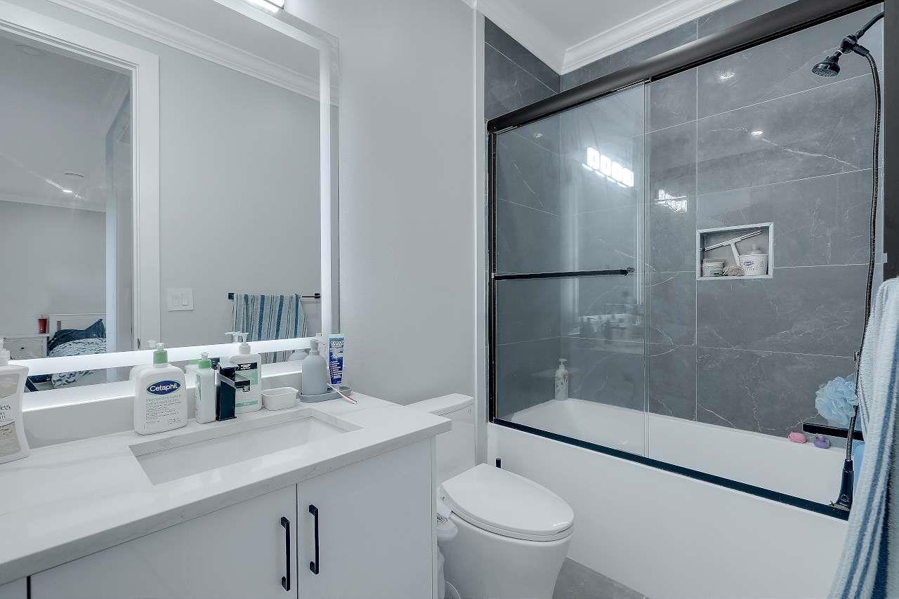 9253 Prince Charles Boulevard, Surrey, British Columbia  V3V 1S4 - Photo 21 - R3122485