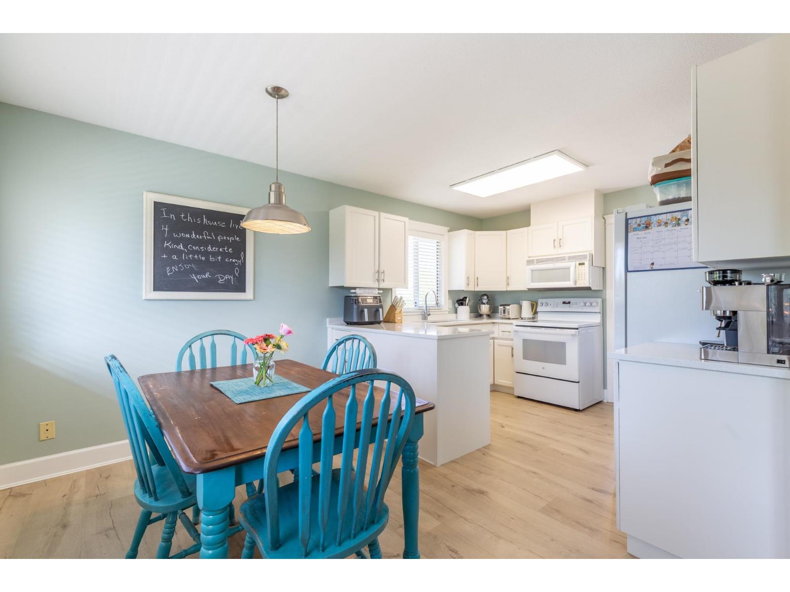 35242 Corbett Place, Abbotsford, British Columbia  V3G 1K1 - Photo 11 - R3120405