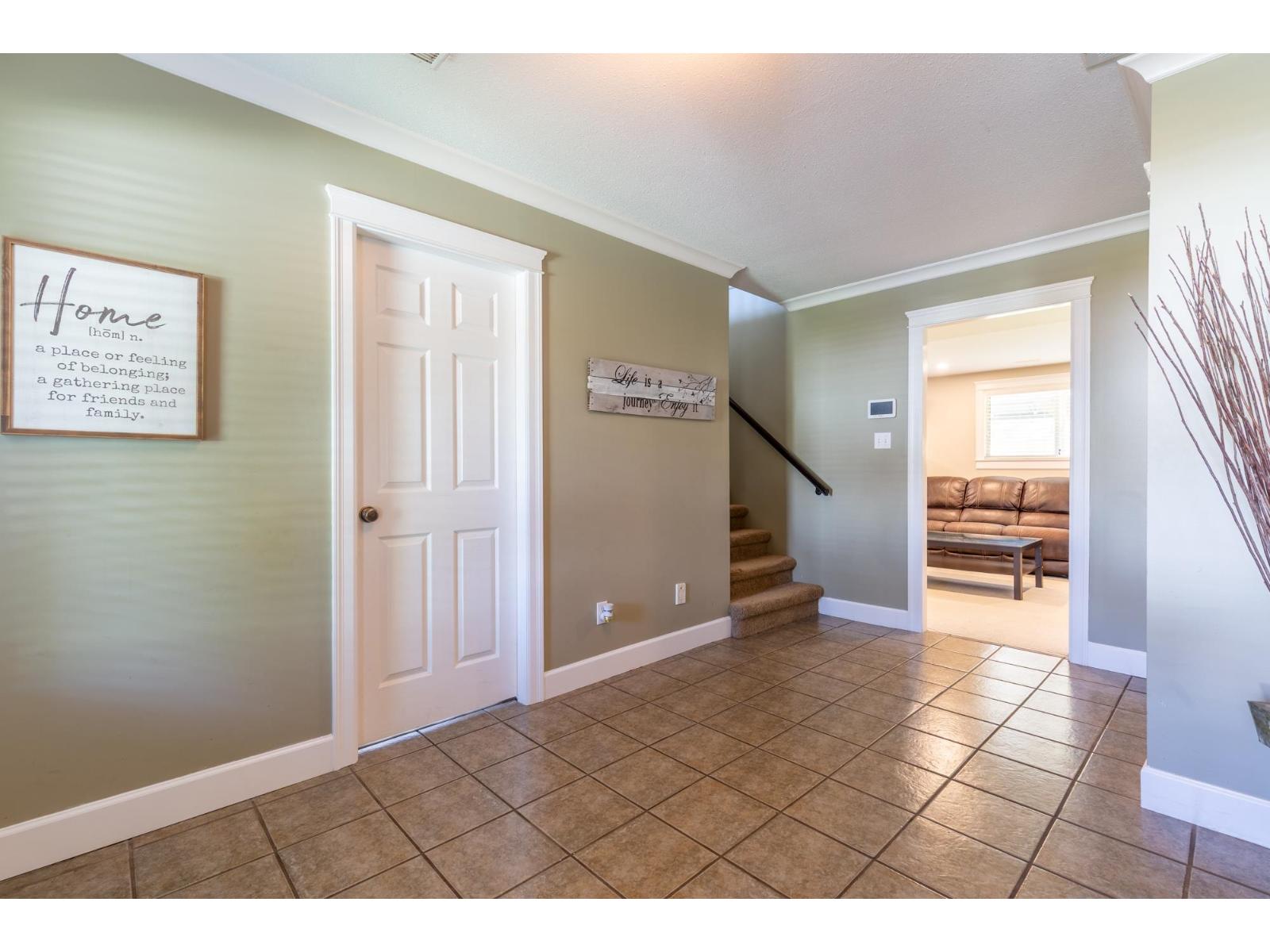 35242 Corbett Place, Abbotsford, British Columbia  V3G 1K1 - Photo 5 - R3120405