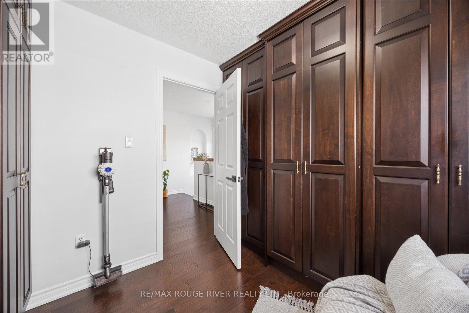 8 Rosemarie Crescent, Whitby, Ontario  L1M 1G6 - Photo 19 - E13120922