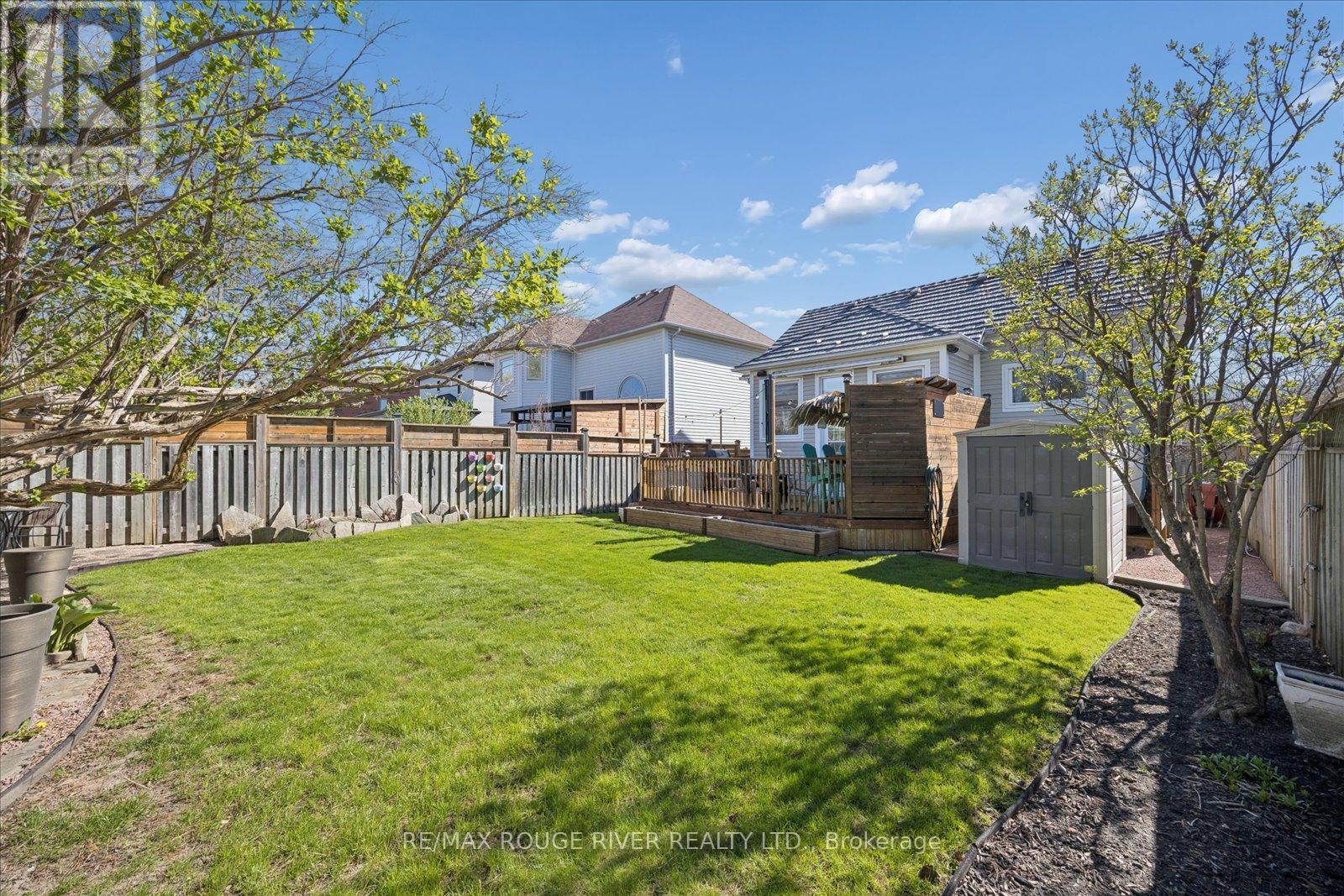 8 Rosemarie Crescent, Whitby, Ontario  L1M 1G6 - Photo 35 - E13120922