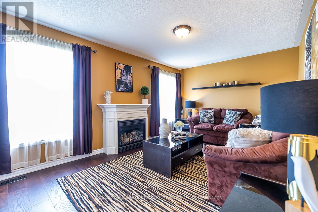 49 Harkness Drive, Whitby, Ontario L1R 0C5 - Photo 12 - E13121088
