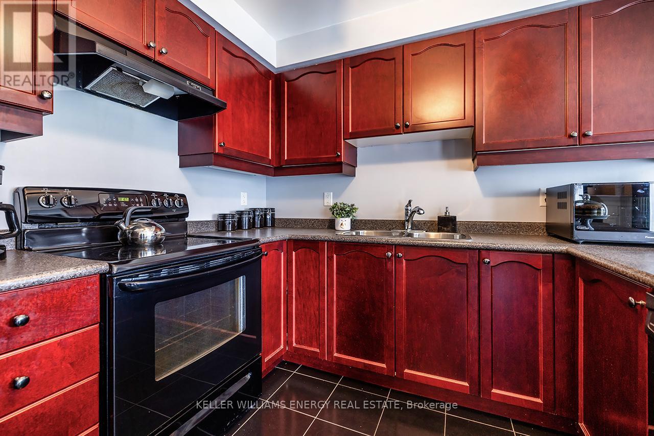 49 Harkness Drive, Whitby, Ontario L1R 0C5 - Photo 20 - E13121088