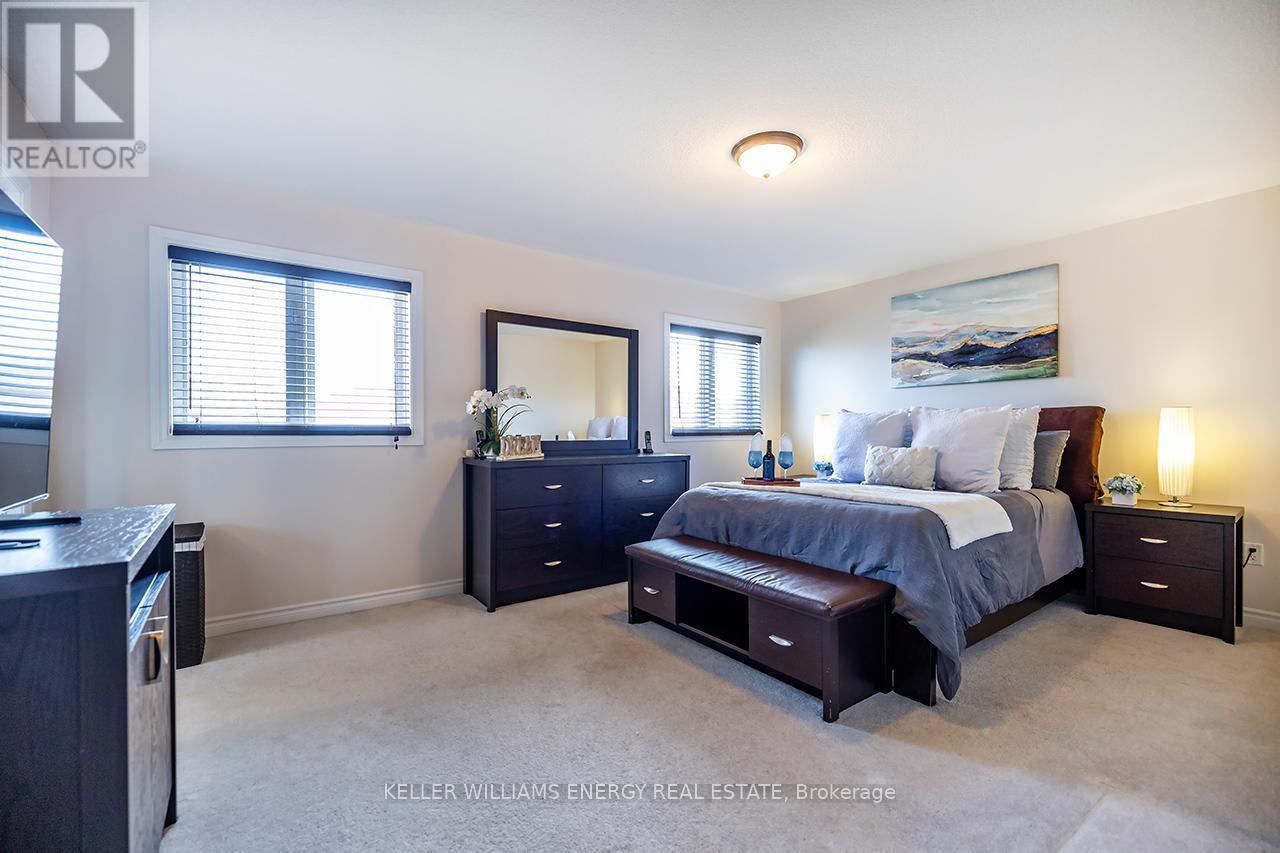 49 Harkness Drive, Whitby, Ontario L1R 0C5 - Photo 24 - E13121088