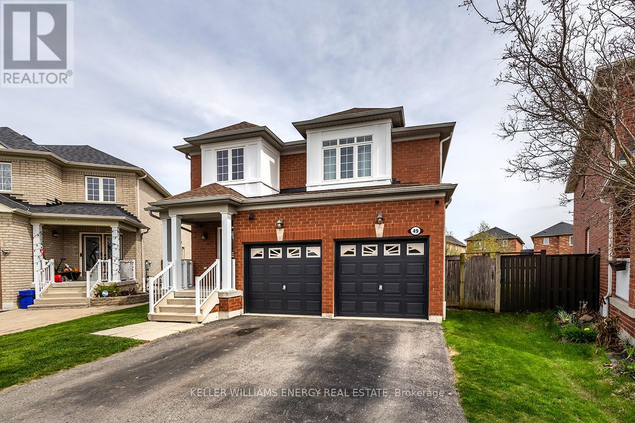 49 Harkness Drive, Whitby, Ontario L1R 0C5 - Photo 3 - E13121088