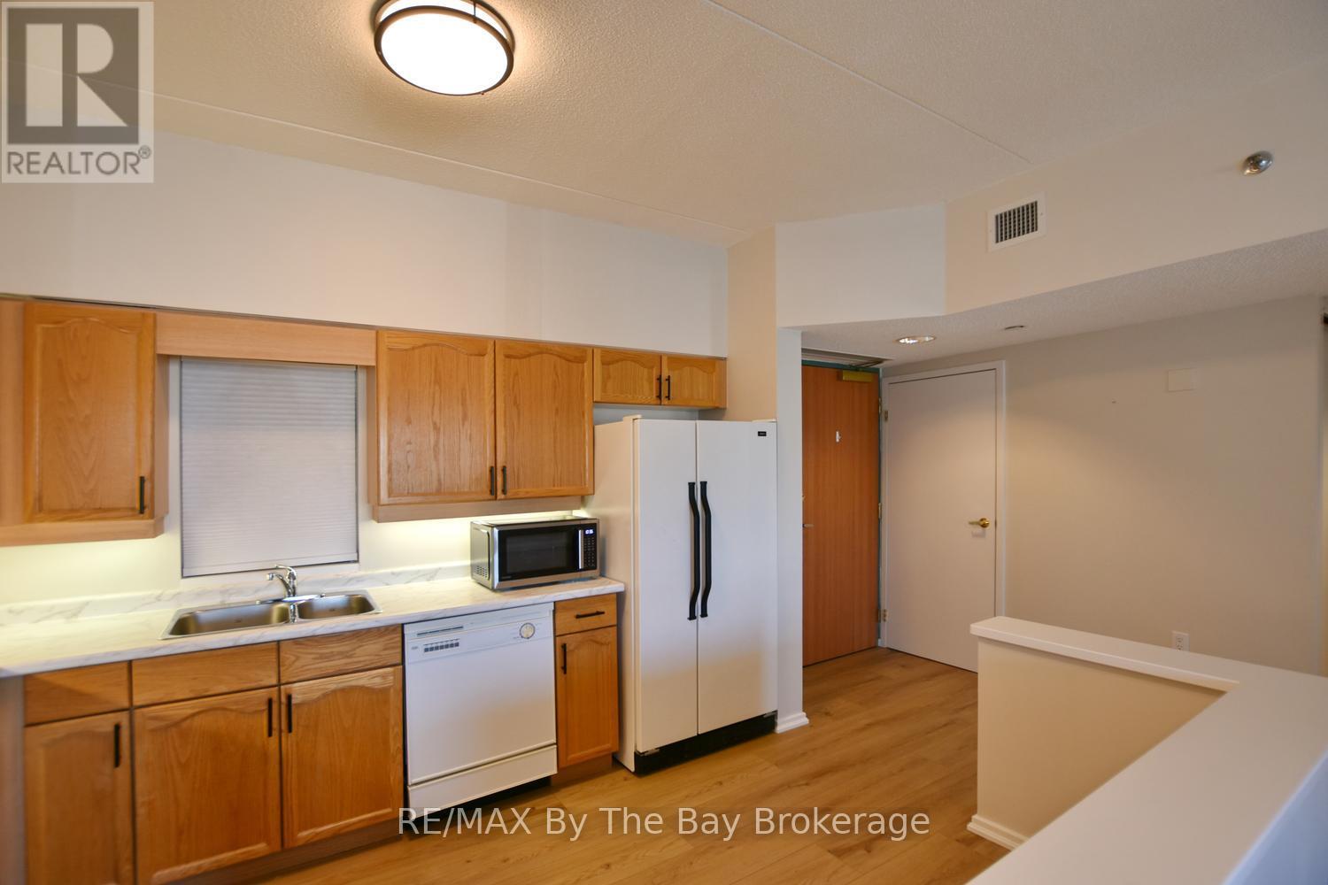 109 - 49 Raglan Street, Collingwood, Ontario L9Y 4X1 - Photo 4 - S13121174