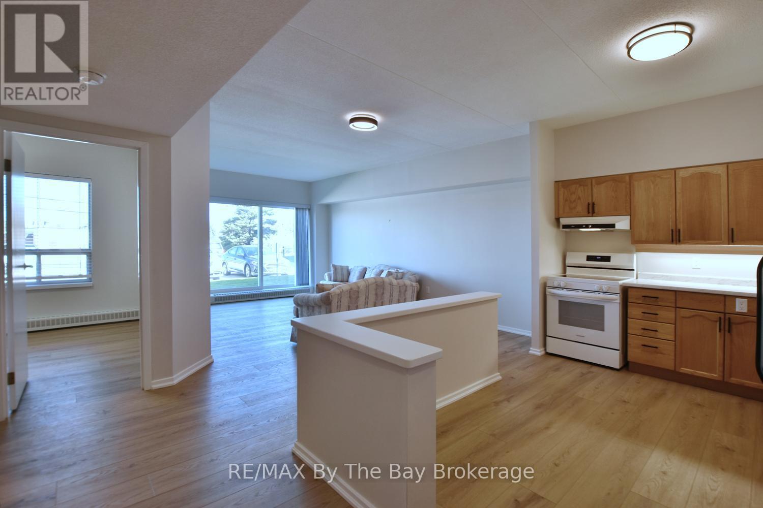 109 - 49 Raglan Street, Collingwood, Ontario L9Y 4X1 - Photo 6 - S13121174