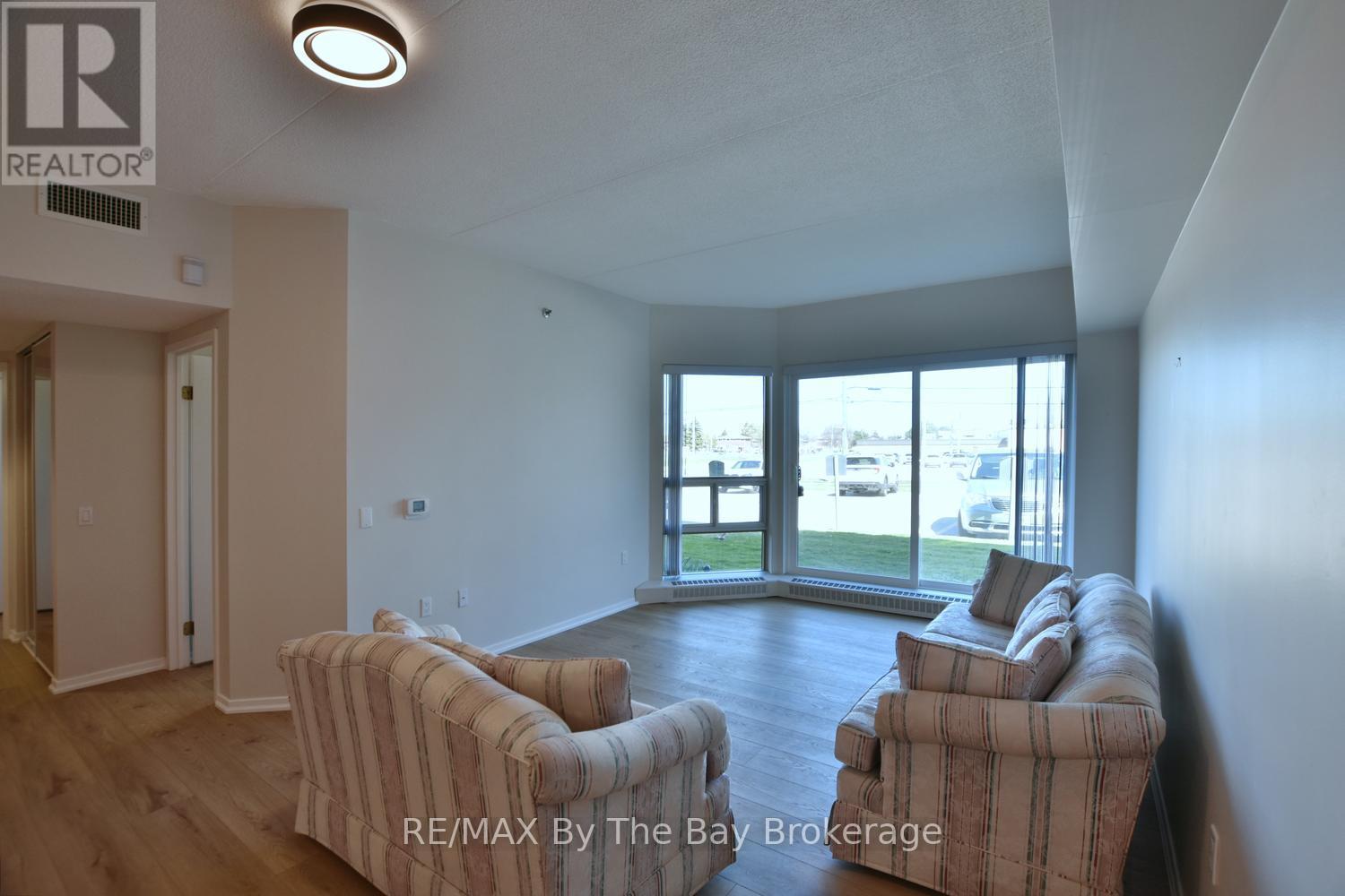 109 - 49 Raglan Street, Collingwood, Ontario L9Y 4X1 - Photo 8 - S13121174