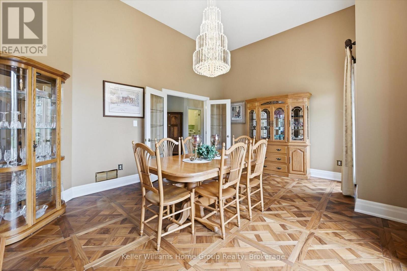 6423 Chelsea Road, Burlington, Ontario  L7P 0M8 - Photo 17 - W13121060