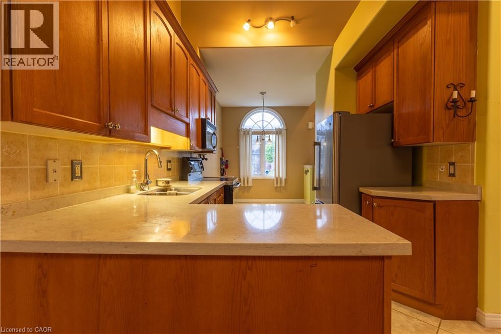 4066 Medland Drive, Burlington, Ontario  L7M 4Z6 - Photo 8 - 40828613