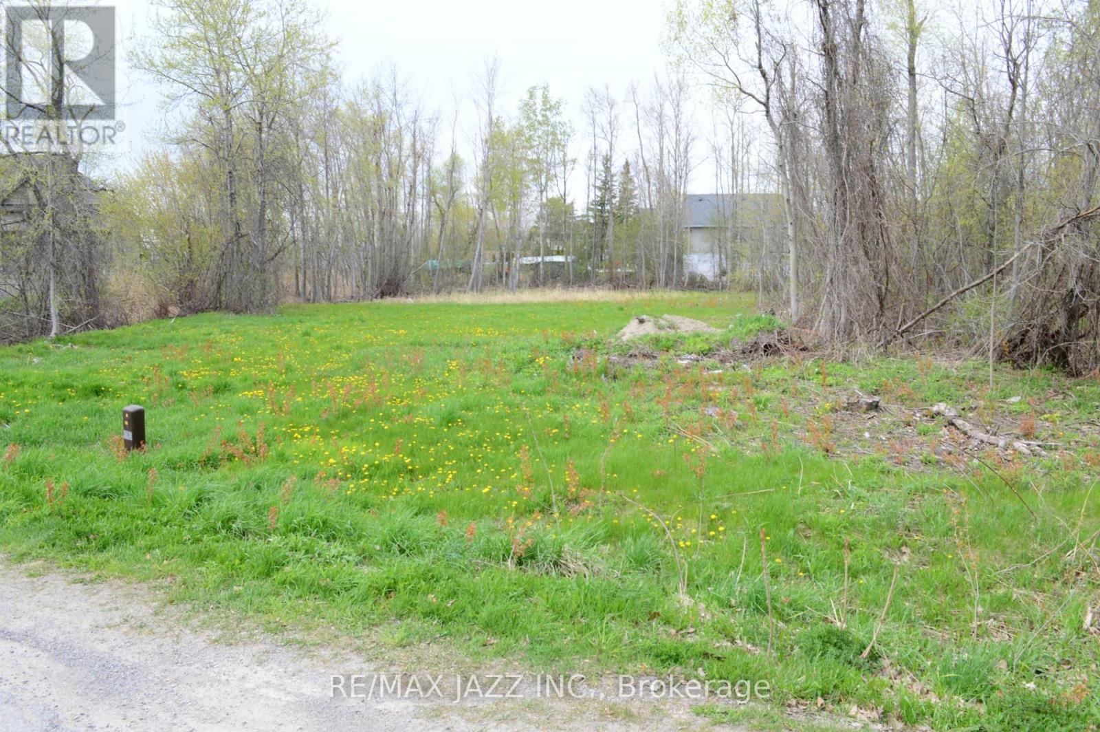 8 Helen Crescent, Kawartha Lakes, Ontario  K0M 2C0 - Photo 3 - X13121158