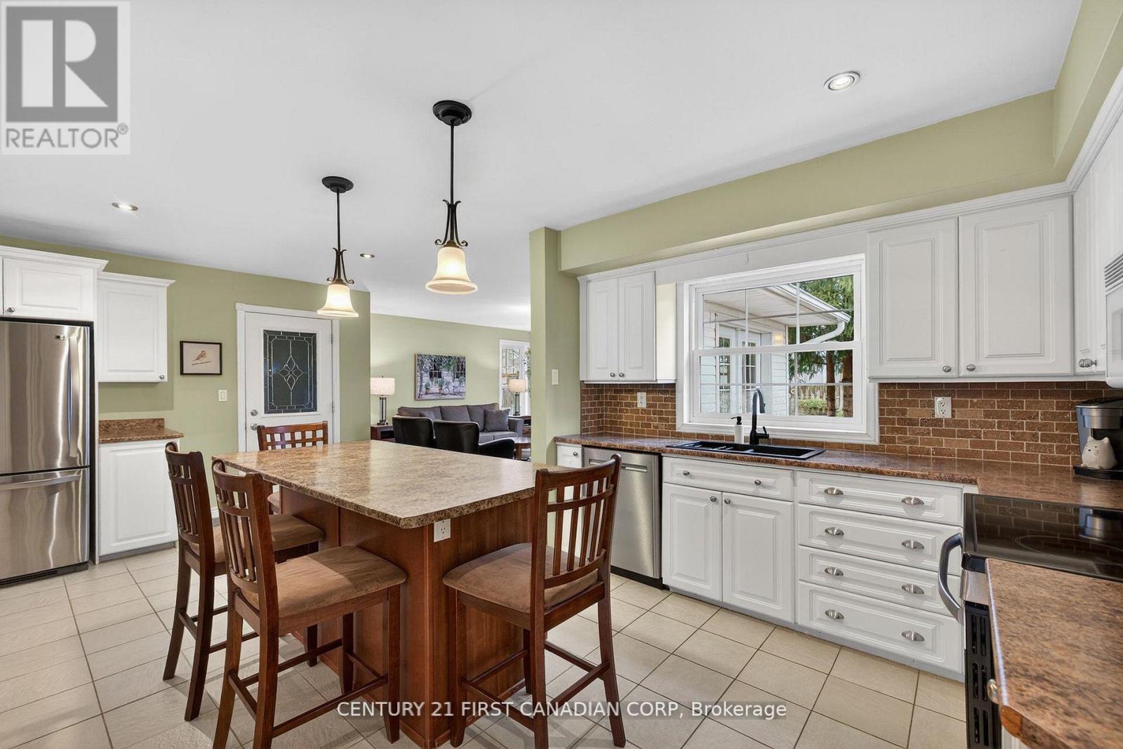 16 Gustin Avenue, London South, Ontario  N6P 1C2 - Photo 10 - X13121046