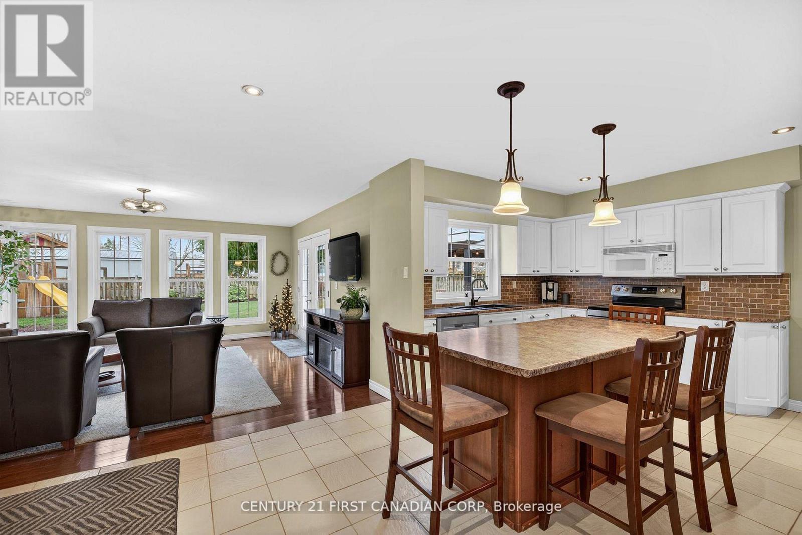 16 Gustin Avenue, London South, Ontario  N6P 1C2 - Photo 8 - X13121046