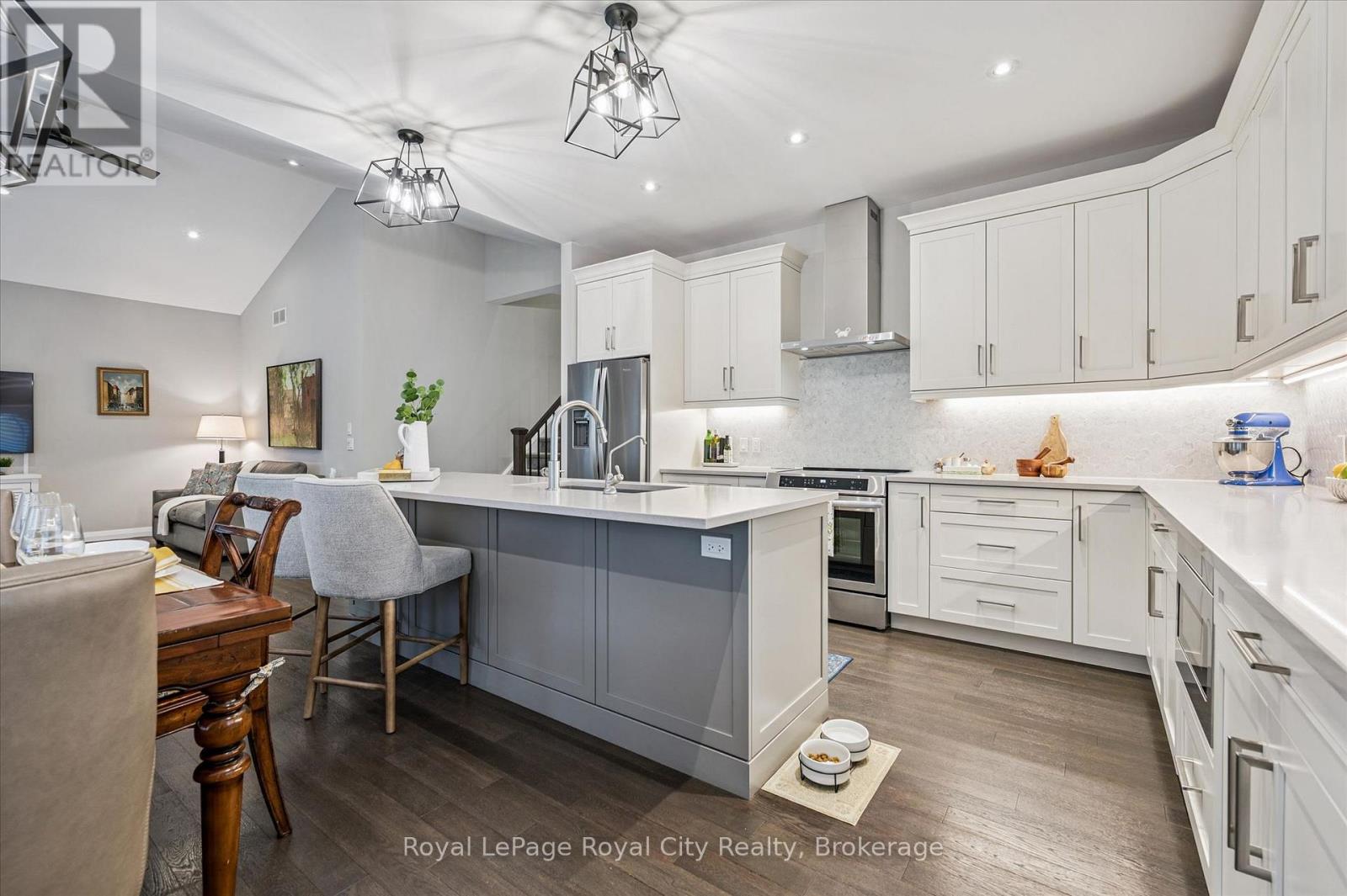 10 Craighead Drive, Centre Wellington, Ontario  N1M 2Y8 - Photo 6 - X13120984