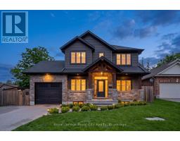 10 CRAIGHEAD DRIVE, Centre Wellington, Ontario