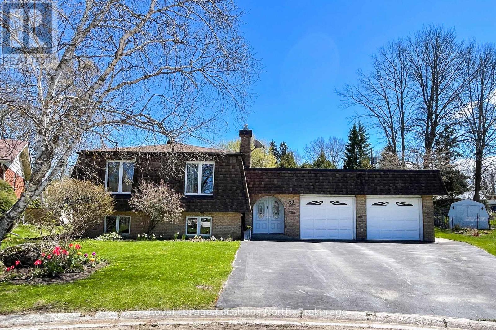 39 CENTENNIAL HEIGHTS COURT, Meaford, Ontario