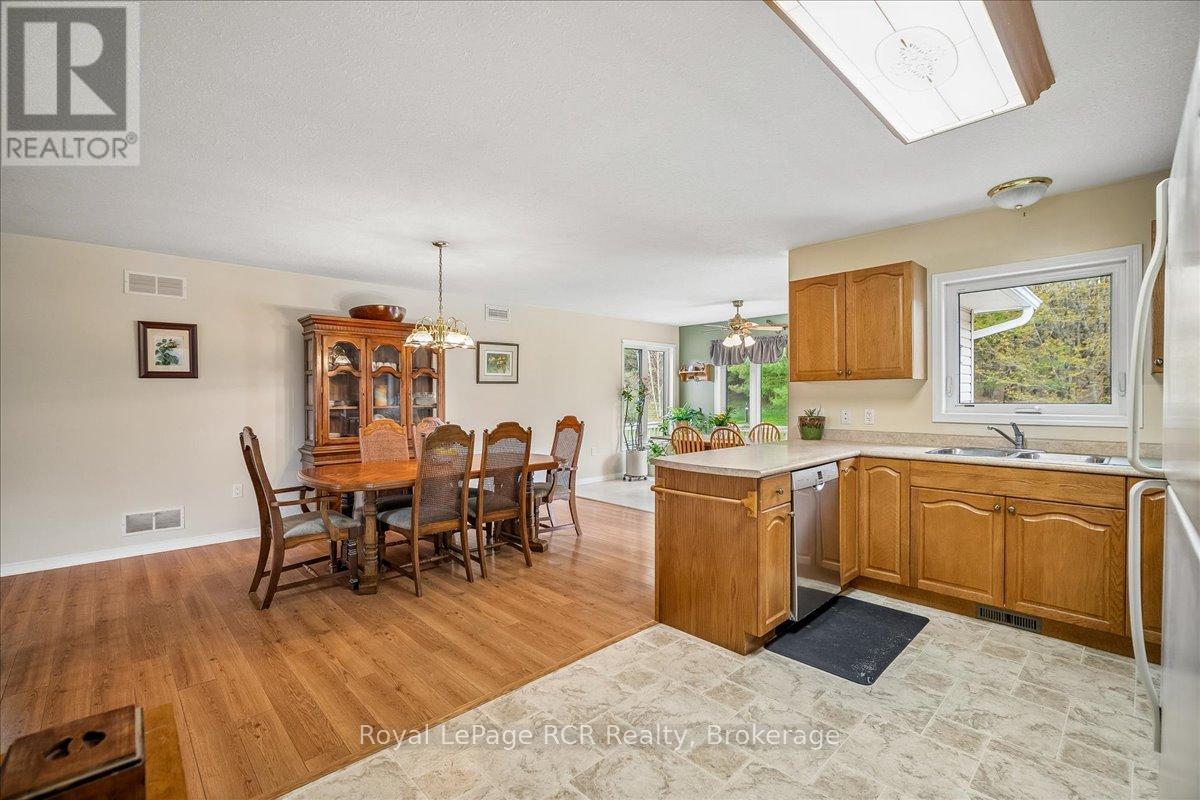 79668 Zion Church Road, Georgian Bluffs, Ontario  N0H 2T0 - Photo 12 - X13121350
