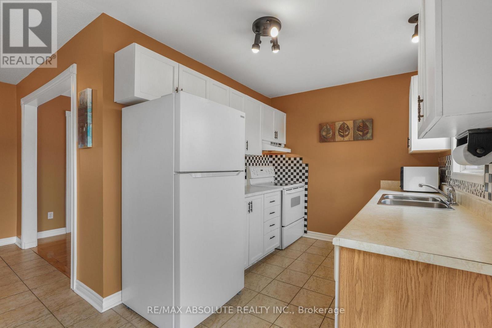 1970 Colorado Lane, Ottawa, Ontario  K1C 6T9 - Photo 9 - X13120924