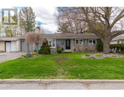49 PARKMOUNT CRESCENT, Ottawa, Ontario
