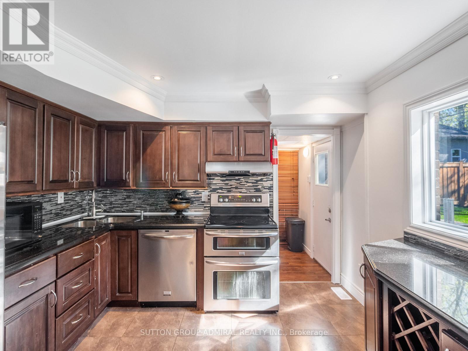 21 Rialto Drive, Toronto, Ontario  M3A 2N7 - Photo 11 - C13120944