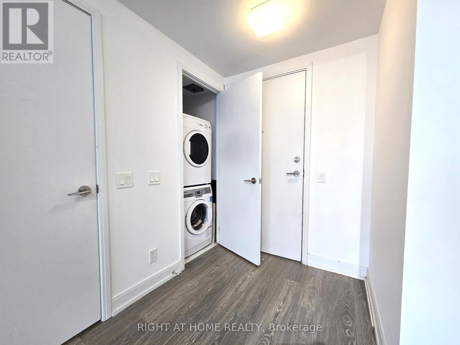 3802 - 181 Dundas Street E, Toronto, Ontario  M5A 4R6 - Photo 11 - C13121028