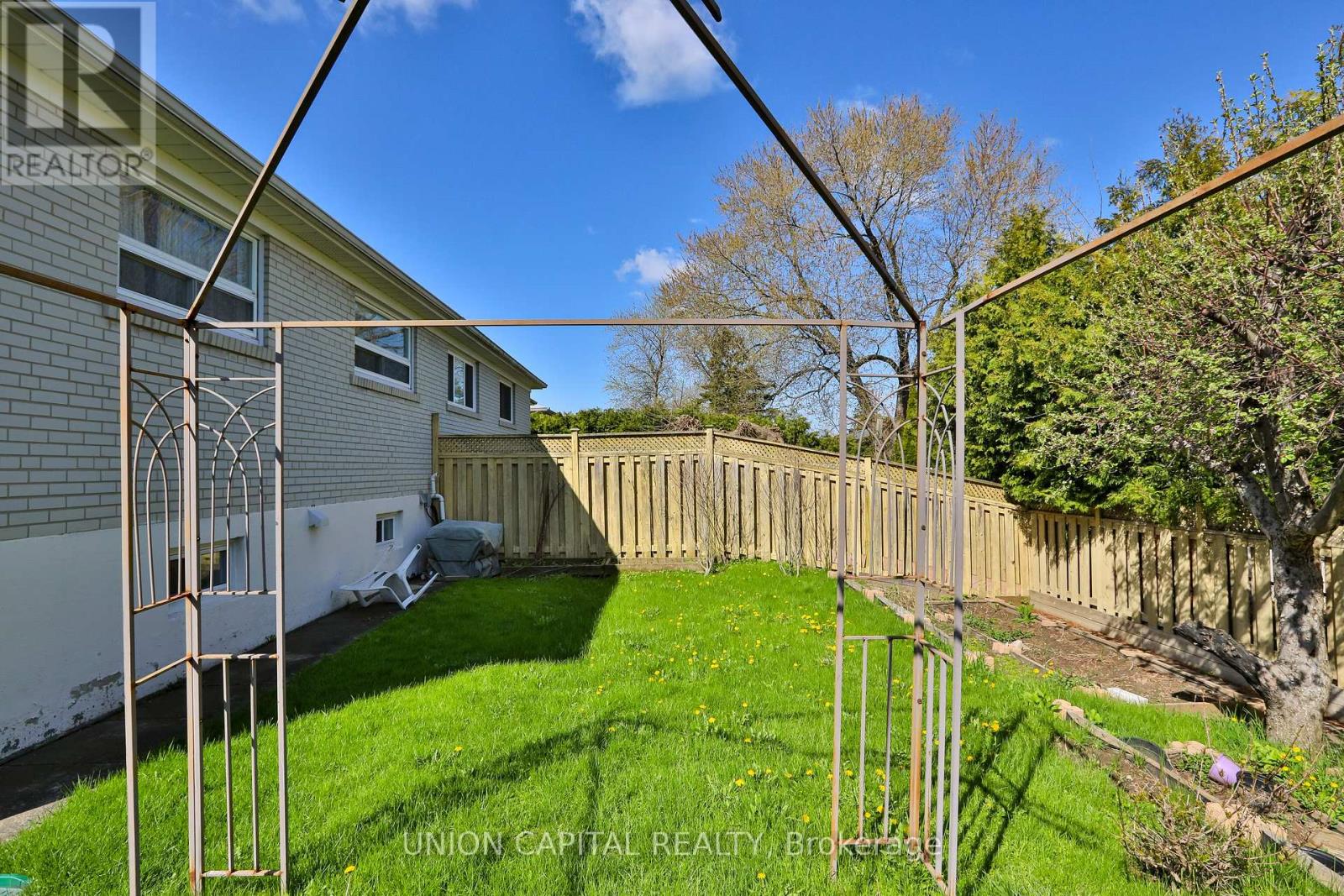 Basement - 168 Old Sheppard Avenue, Toronto, Ontario M2J 3L9 - Photo 15 - C13121086