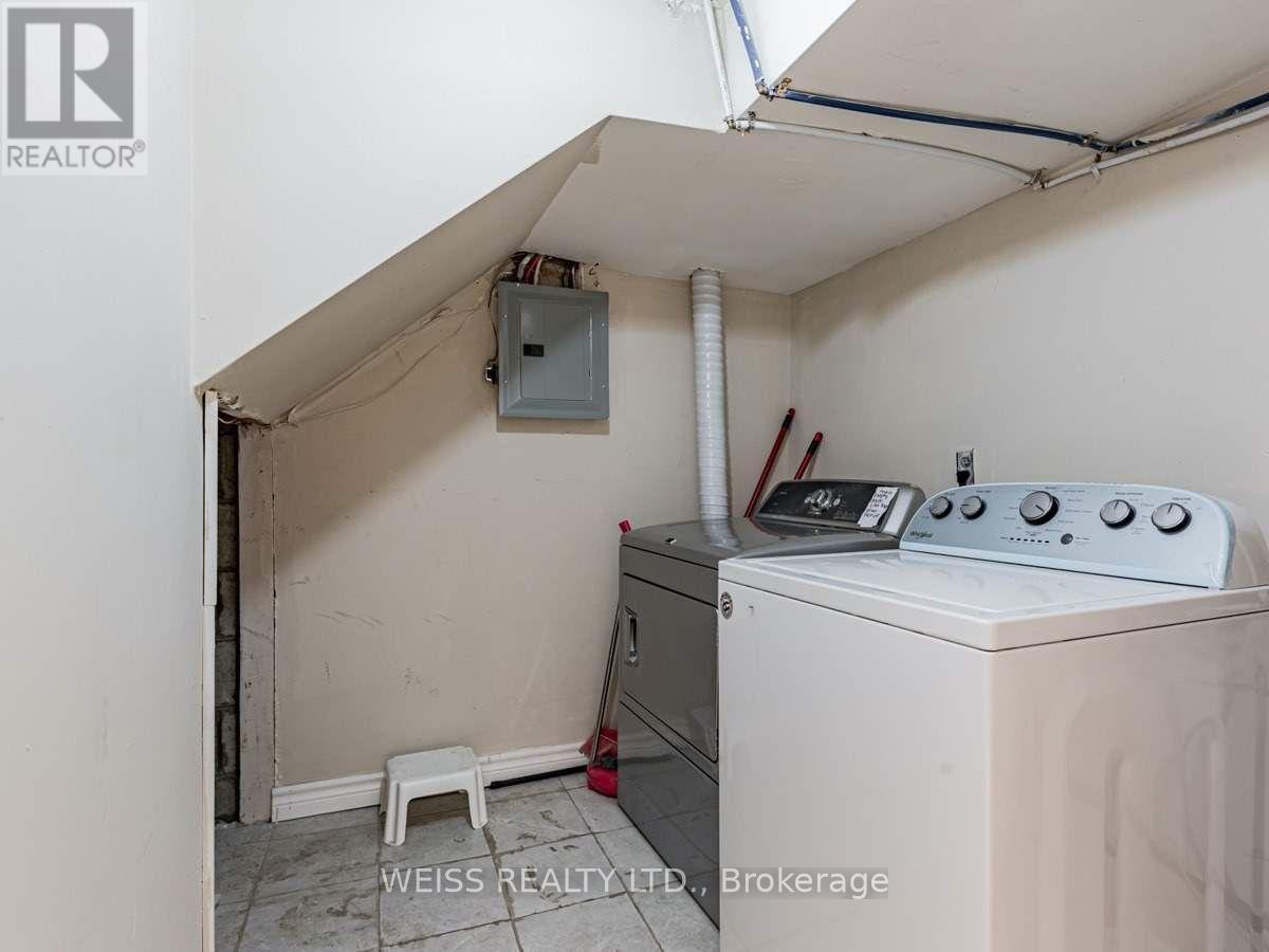 3 Acton Avenue, Toronto, Ontario  M3H 4G6 - Photo 6 - C13121146