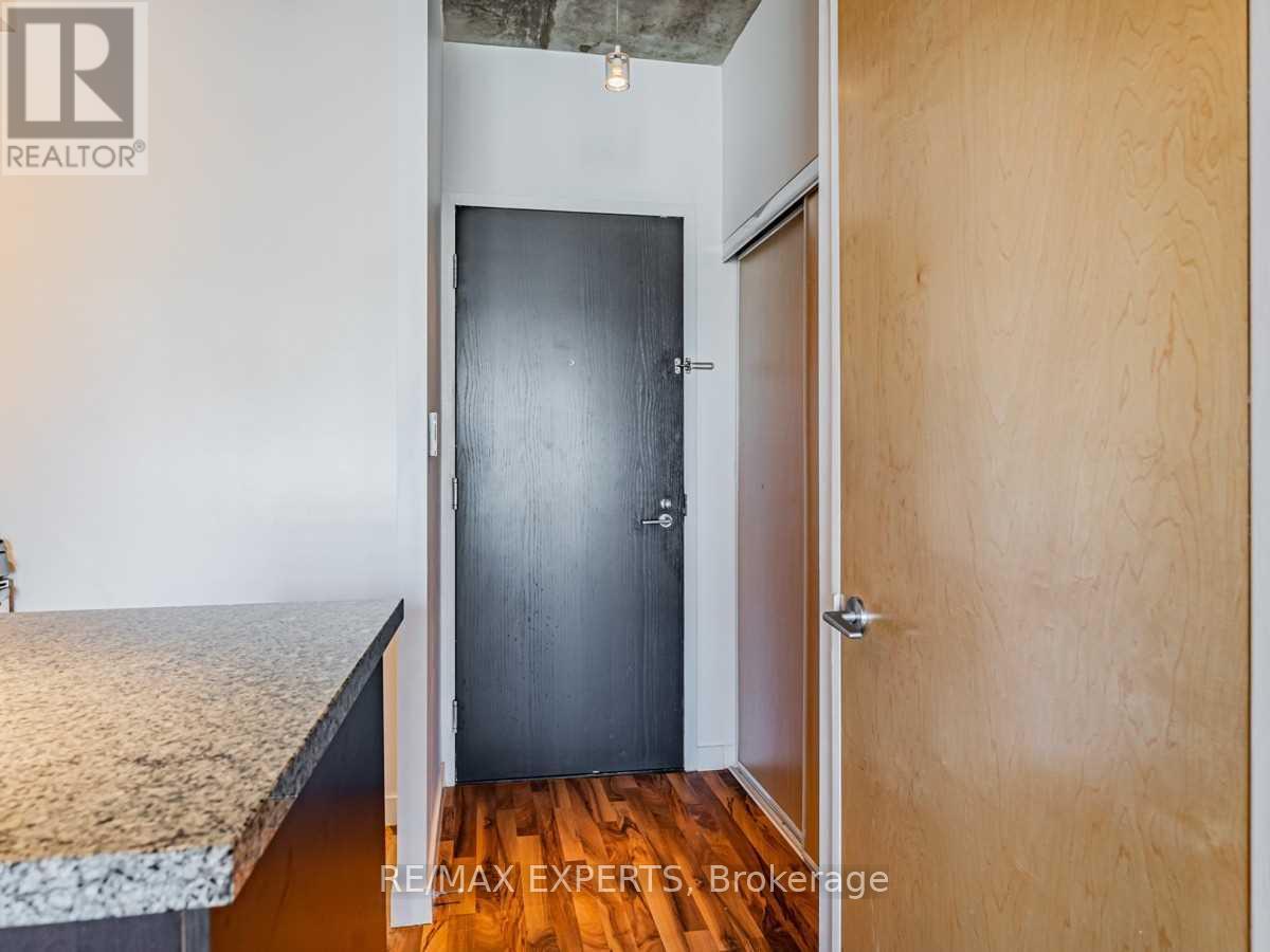 1003 - 1 Shaw Street, Toronto, Ontario  M6K 0A1 - Photo 2 - C13121156