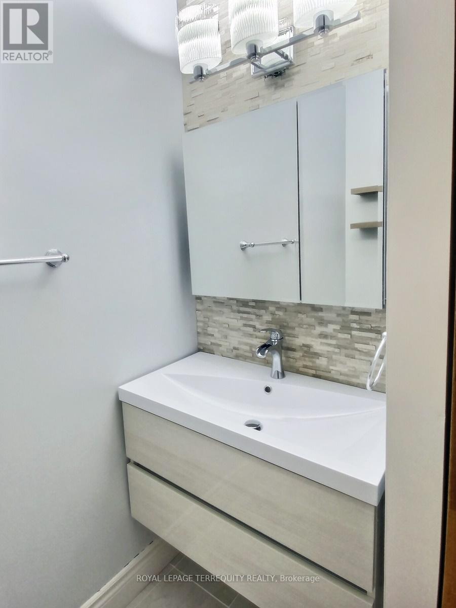 1038 - 155 Dalhousie Street, Toronto, Ontario  M5B 2P7 - Photo 12 - C13121304