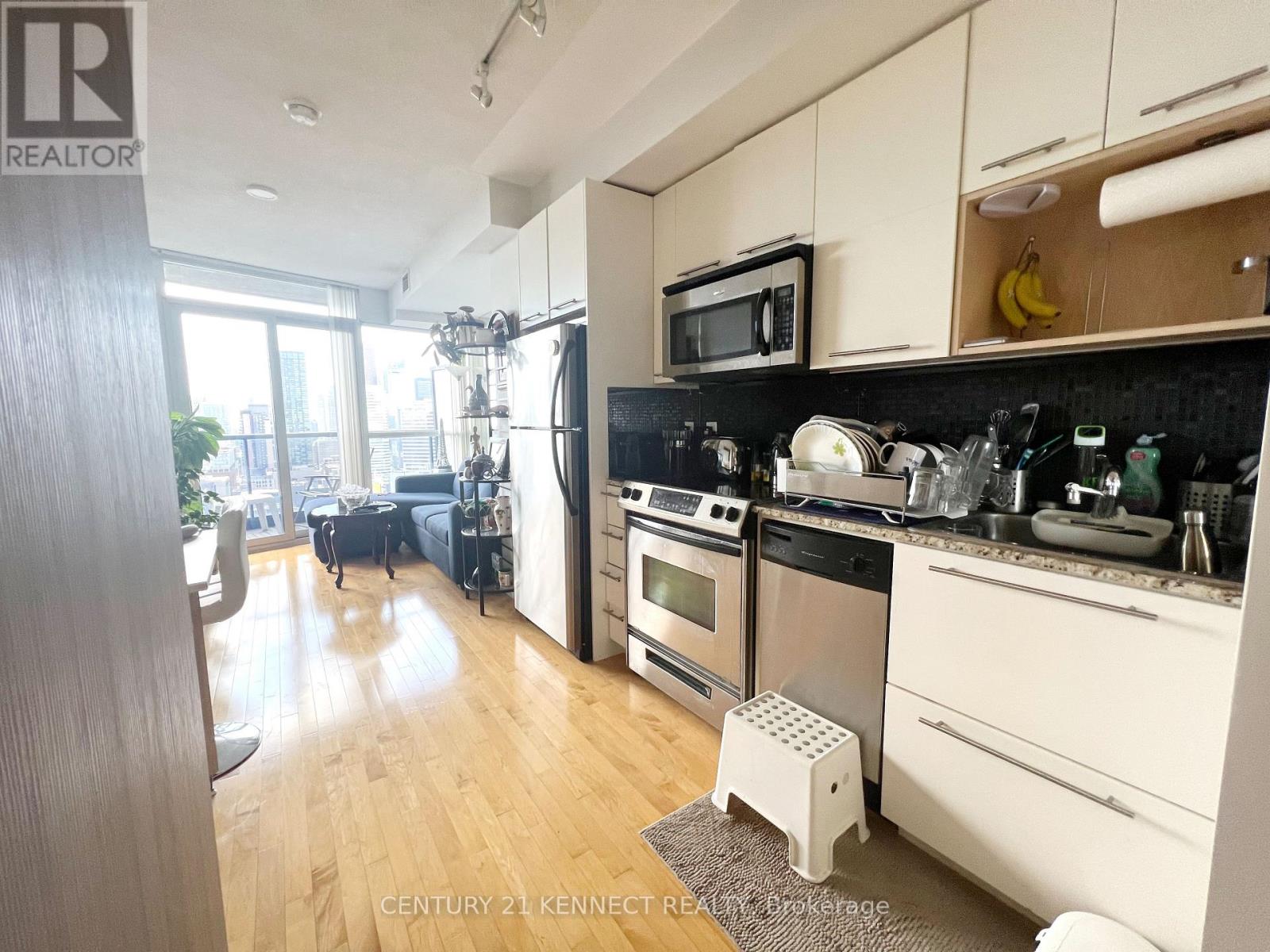 3606 - 21 Carlton Street, Toronto, Ontario  M5B 1L3 - Photo 3 - C13121312
