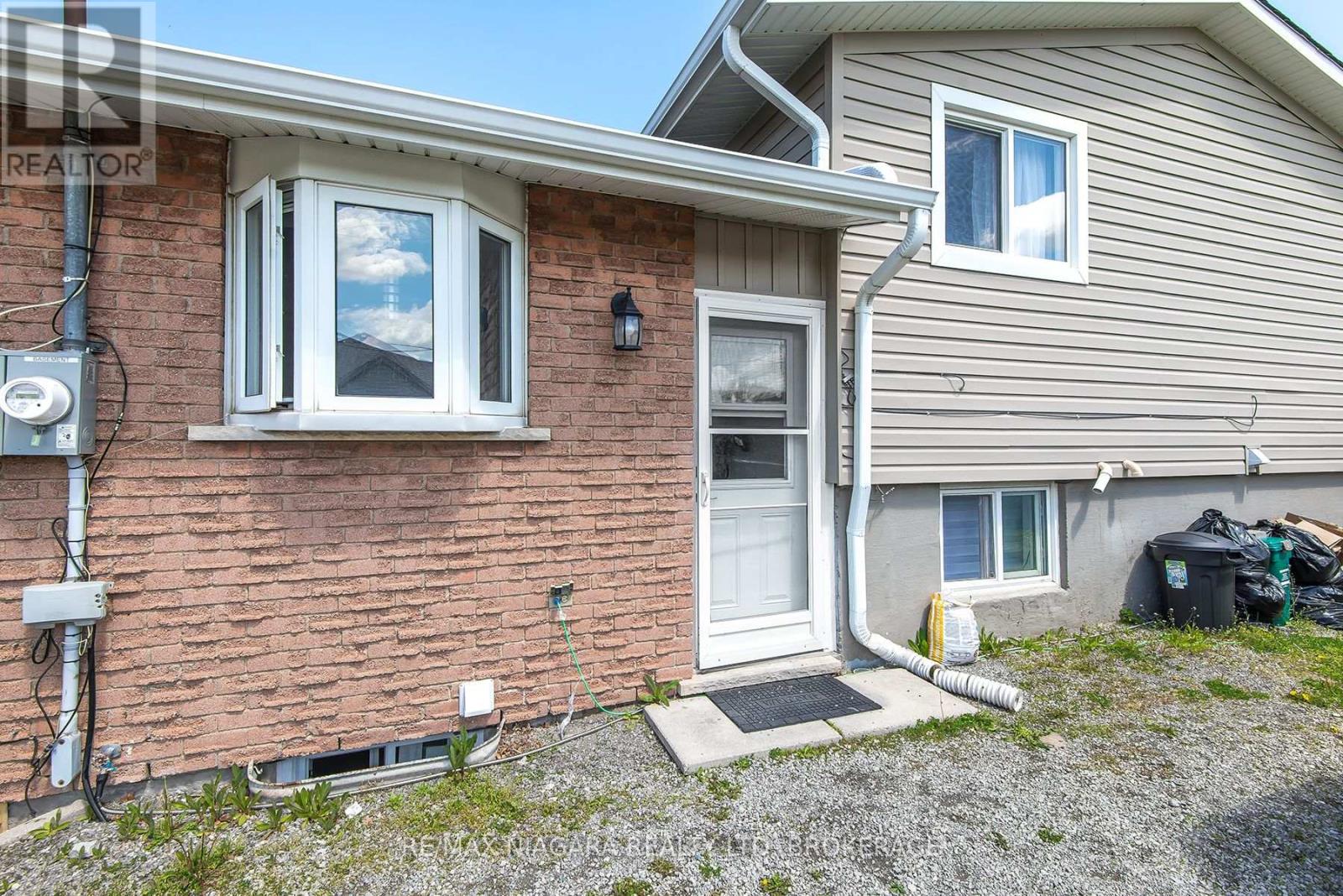 58 Dorchester Boulevard, St. Catharines, Ontario  L2M 6V2 - Photo 4 - X13121004