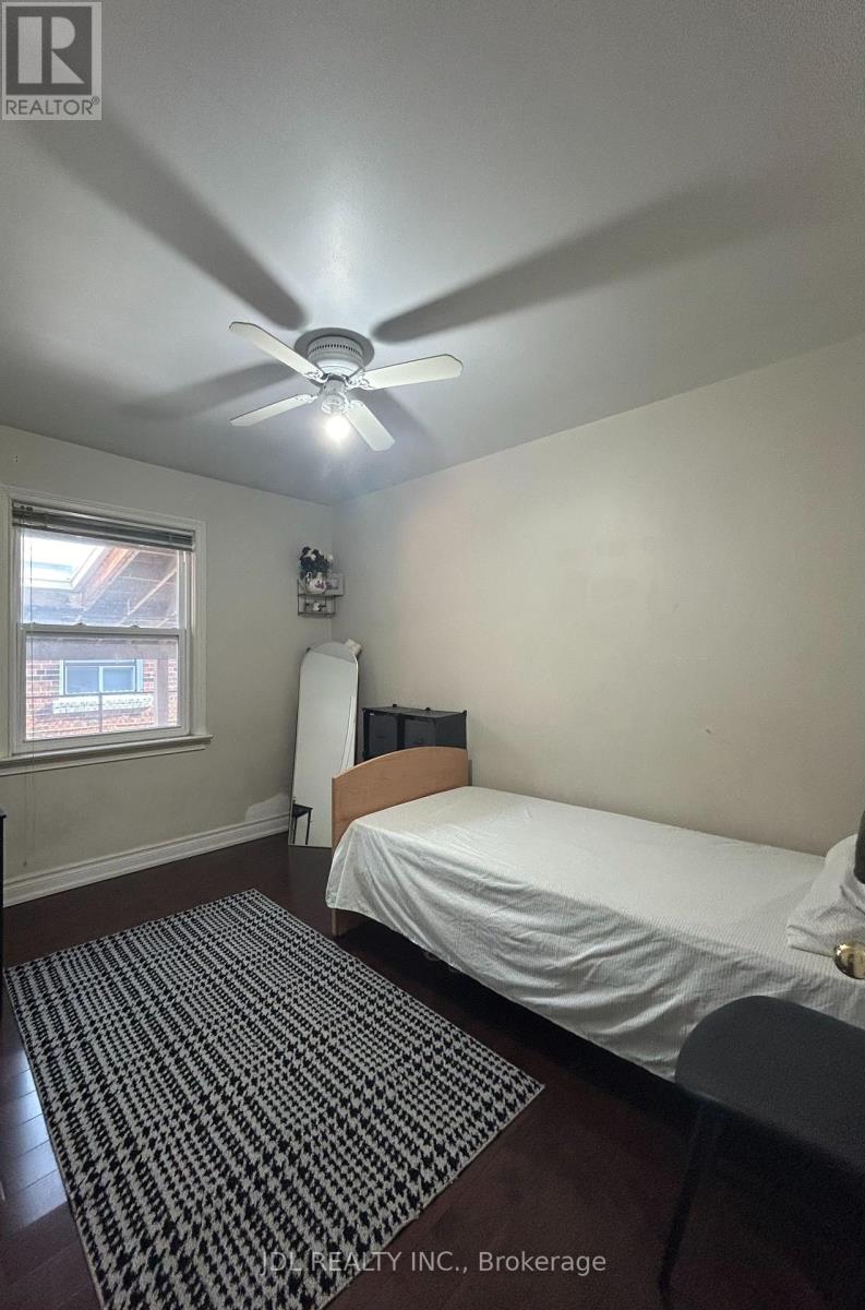 Main Floor - 107 Lilian Dr Drive, Toronto, Ontario  M1R 3W4 - Photo 9 - E13120980