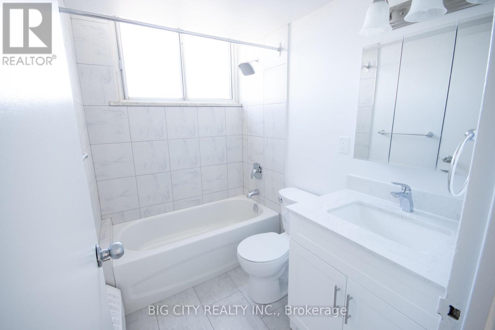 205 - 1000 BROADVIEW AVENUE - Photo 5