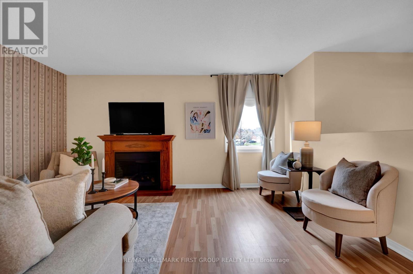 21 Abernethy Crescent, Clarington, Ontario  L1C 4Z1 - Photo 3 - E13121222
