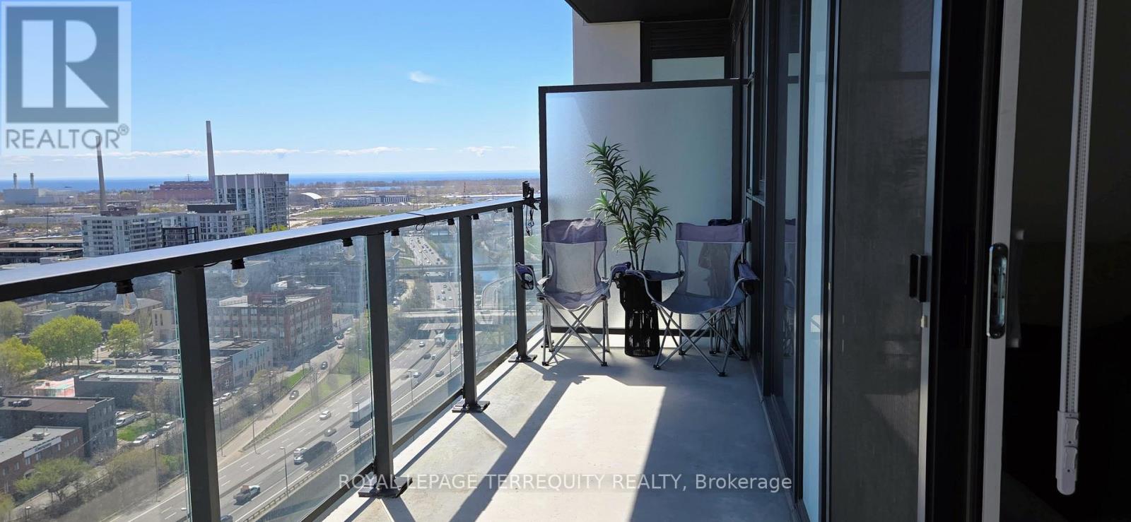 2213 - 5 Defries Street, Toronto, Ontario  M5A 0W7 - Photo 8 - C13120788