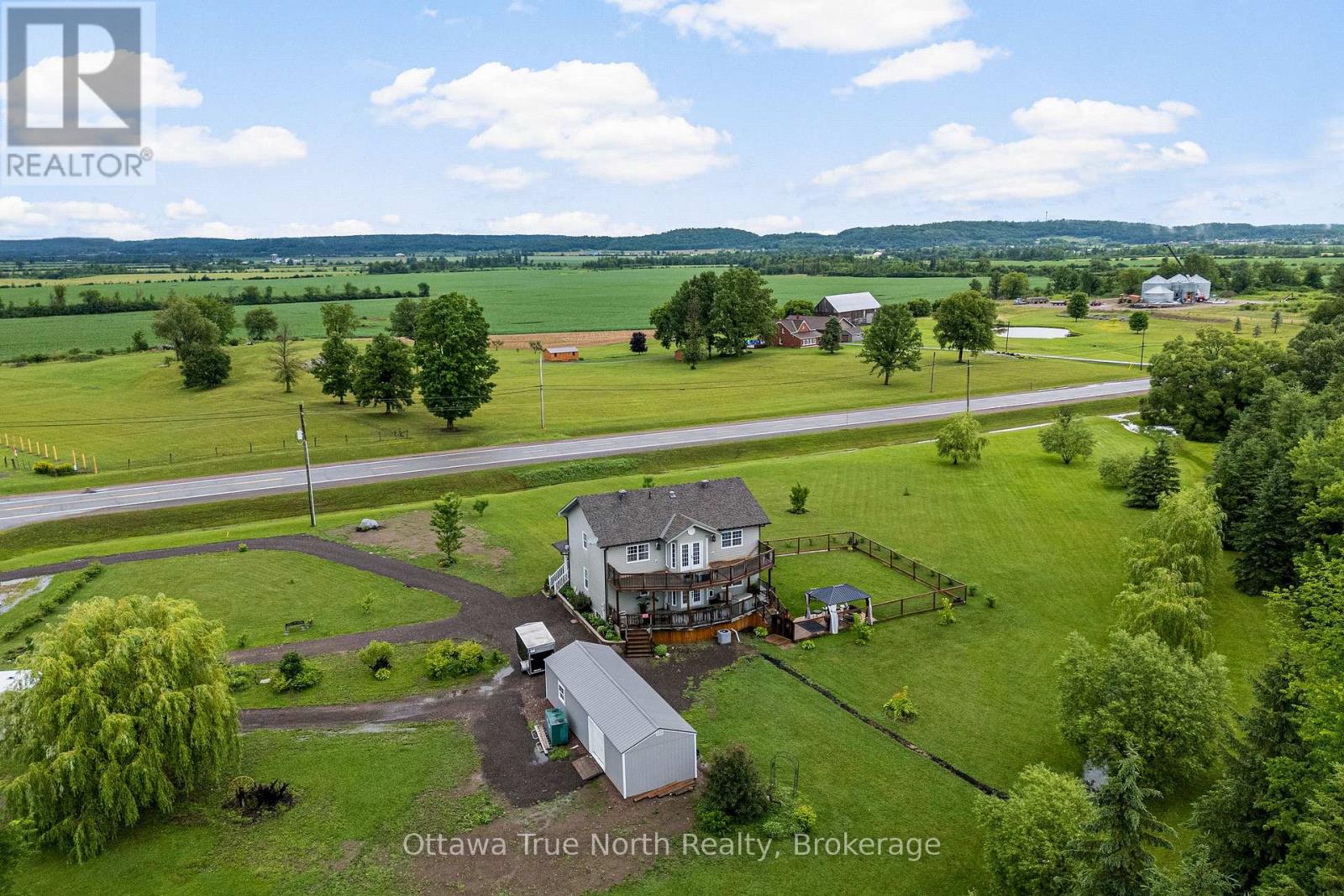 1563 Hwy 132 Road, Admaston/bromley, Ontario  K7V 3Z5 - Photo 2 - X12913298