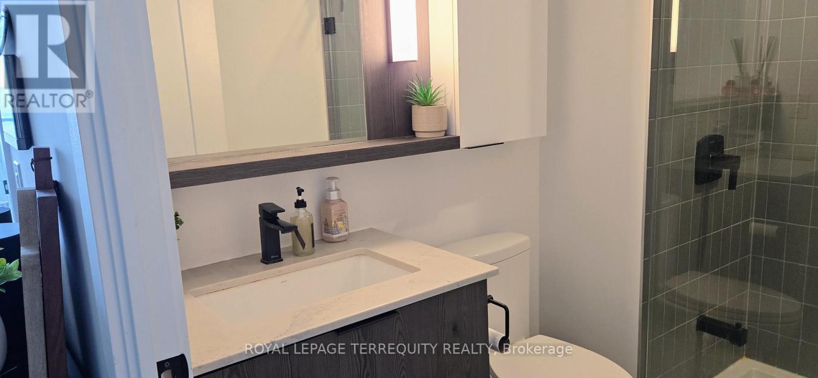 2213 - 5 Defries Street, Toronto, Ontario  M5A 0W7 - Photo 12 - C13120788