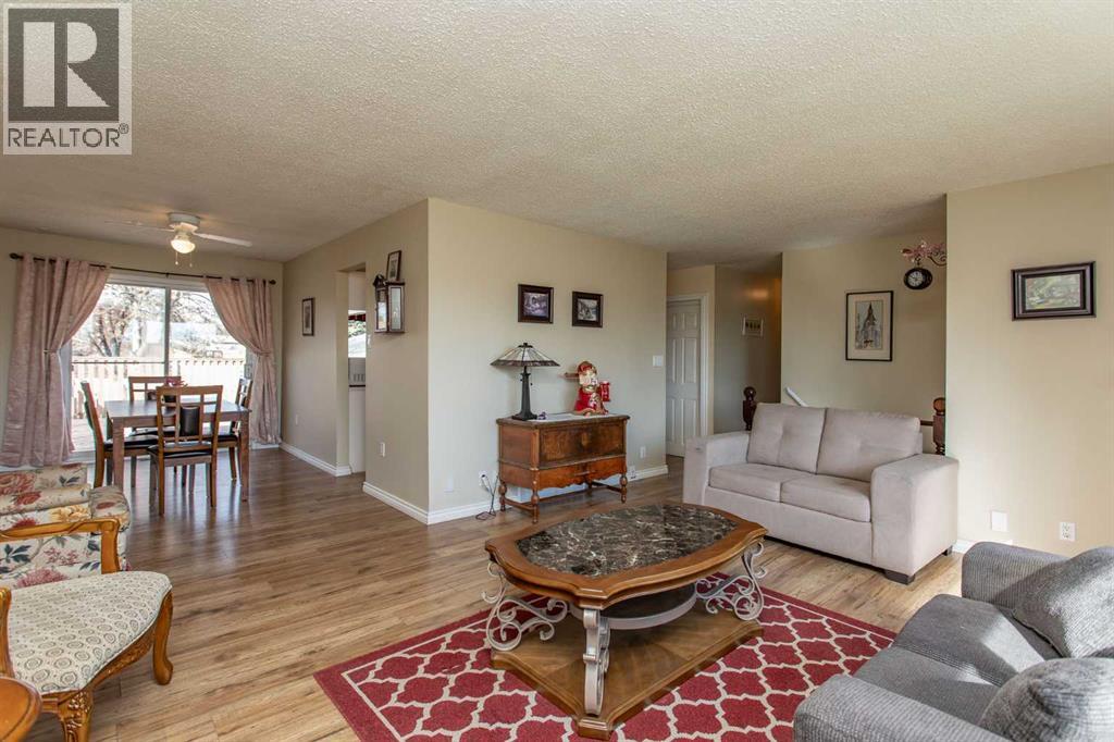 62 Nance Avenue, Red Deer, Alberta  T4S 1Z2 - Photo 4 - A2309907