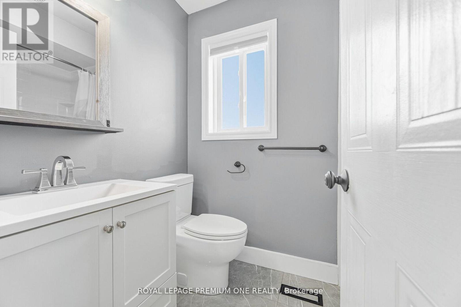 69 Mcknight Crescent, New Tecumseth (Tottenham), Ontario  L0G 1W0 - Photo 38 - N13121320