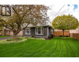 128 CHERRYWOOD DRIVE, Newmarket, Ontario