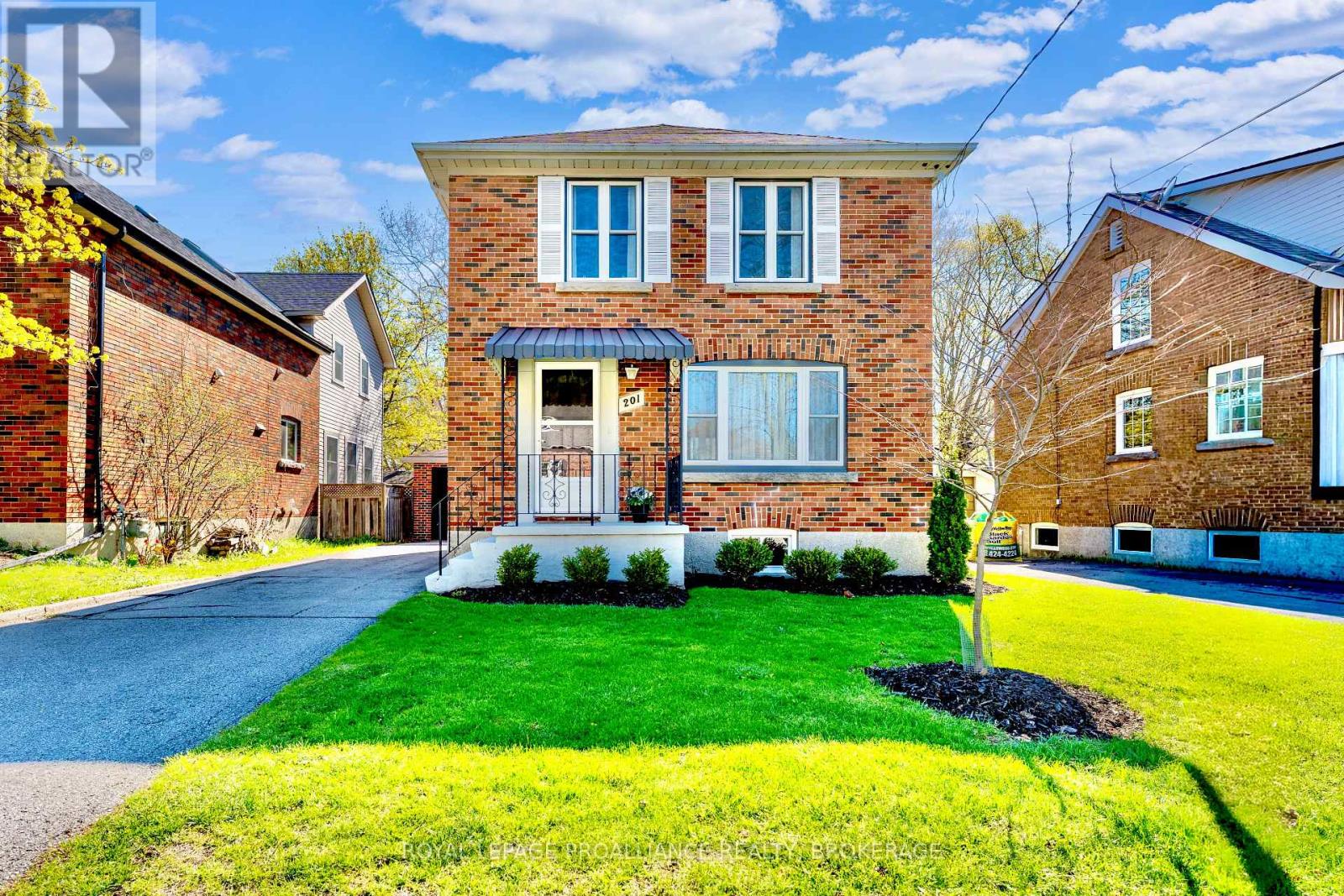 201 Willingdon Avenue, Kingston, Ontario K7L 4H9 - Photo 1 - X13121134