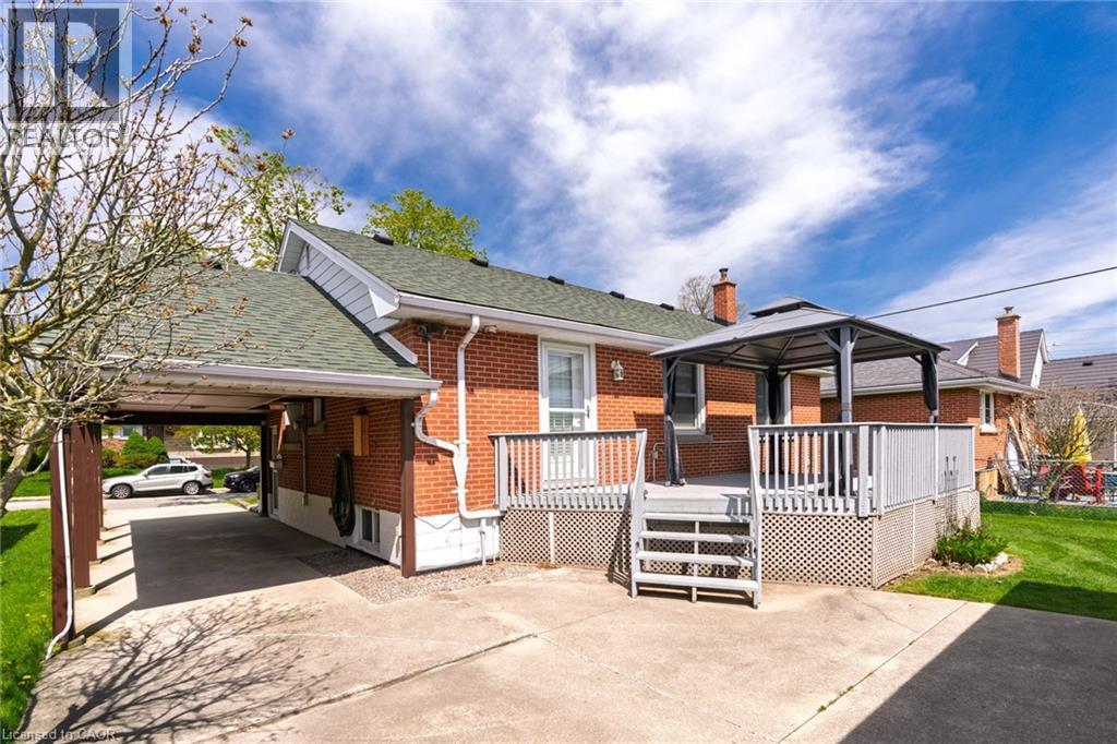 525 East 16th Street, Hamilton, Ontario  L9A 4L2 - Photo 6 - 40828715