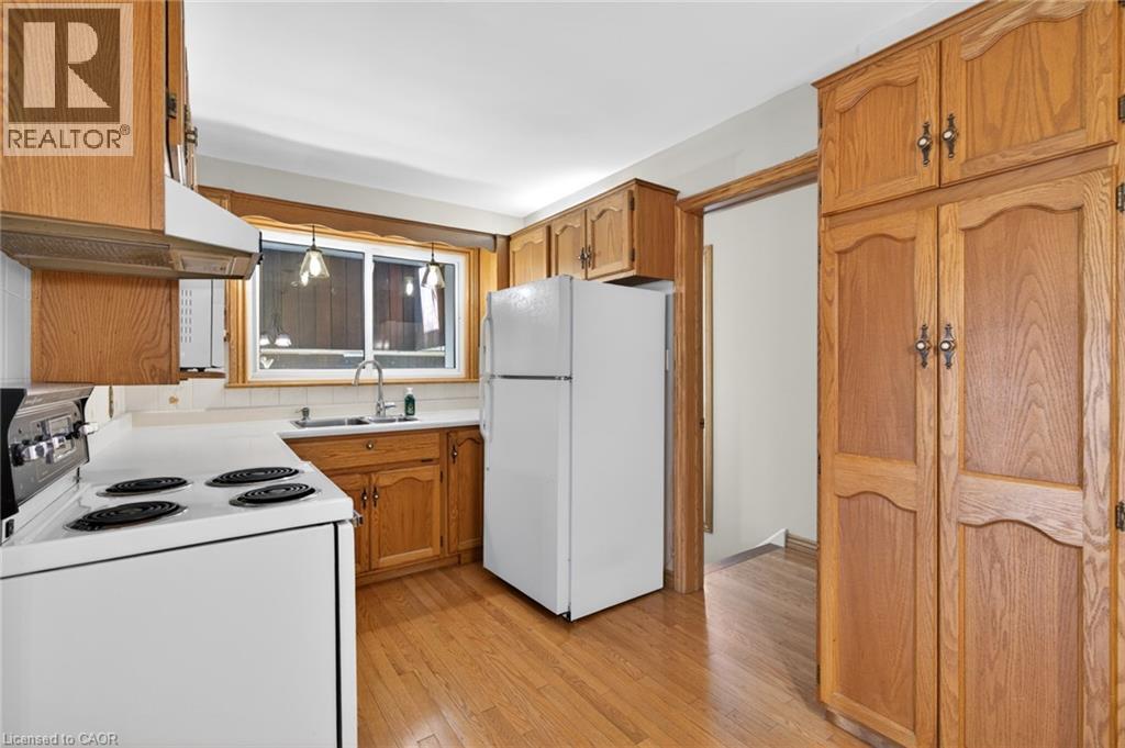 525 East 16th Street, Hamilton, Ontario  L9A 4L2 - Photo 14 - 40828715
