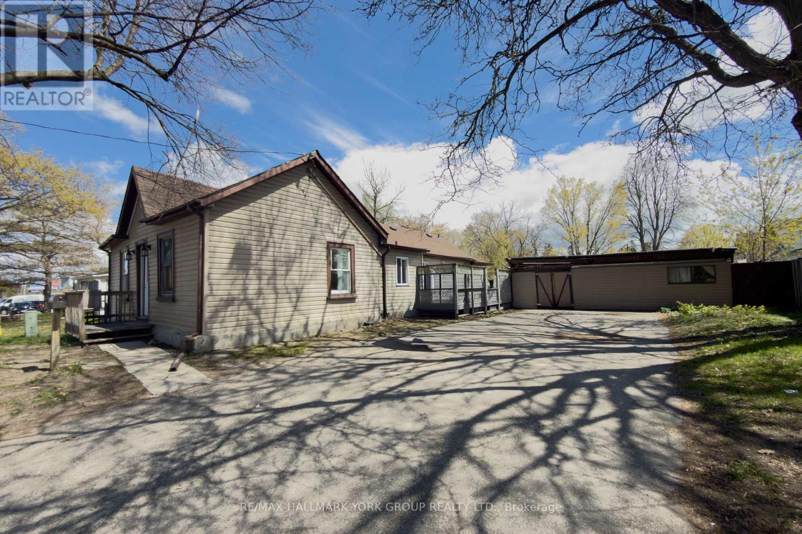 Main - 165 Anne Street S, Barrie, Ontario  L4N 2E4 - Photo 2 - S13120912