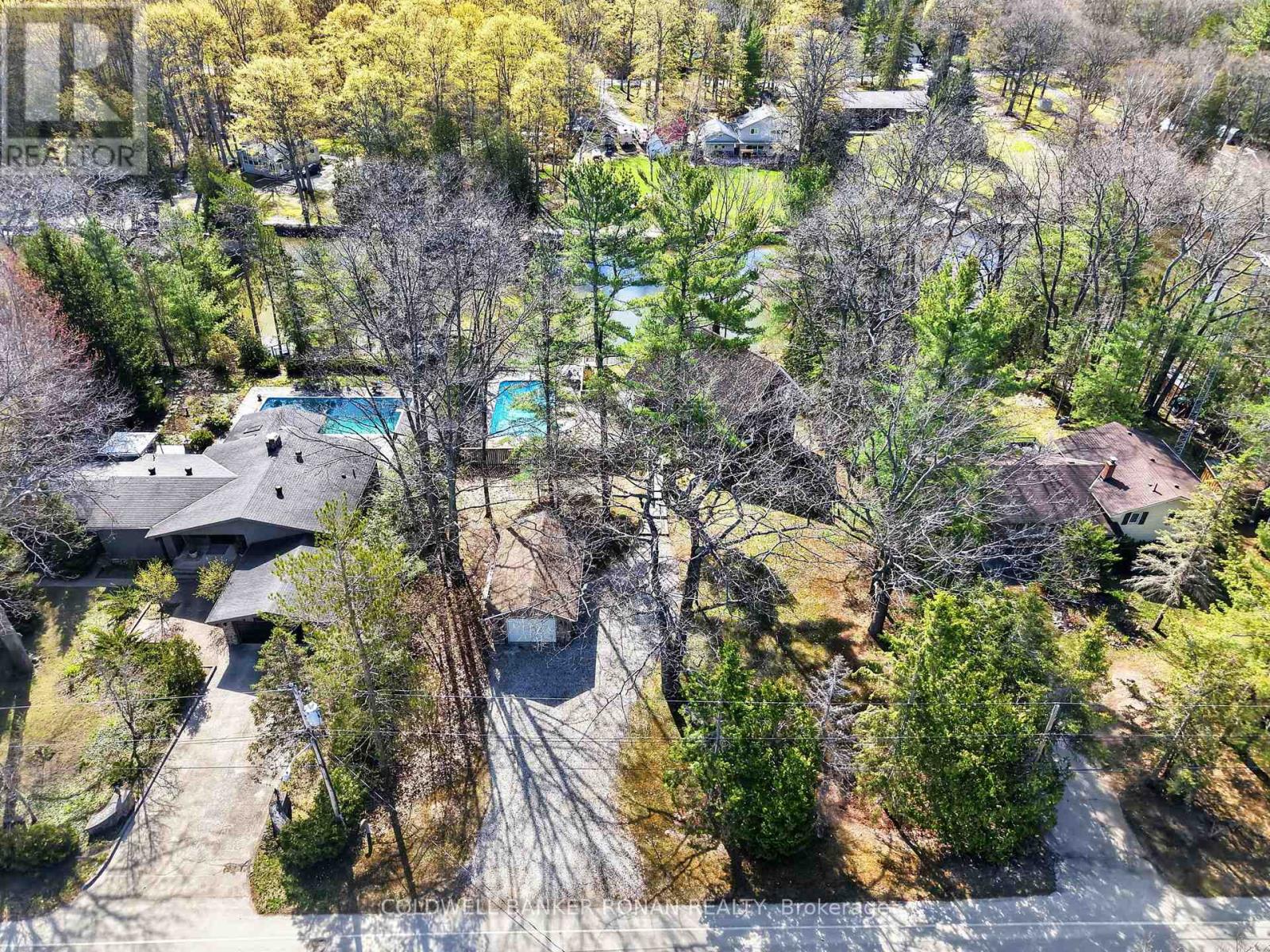 157 Woodland Drive, Wasaga Beach, Ontario  L9Z 2V4 - Photo 44 - S13121250