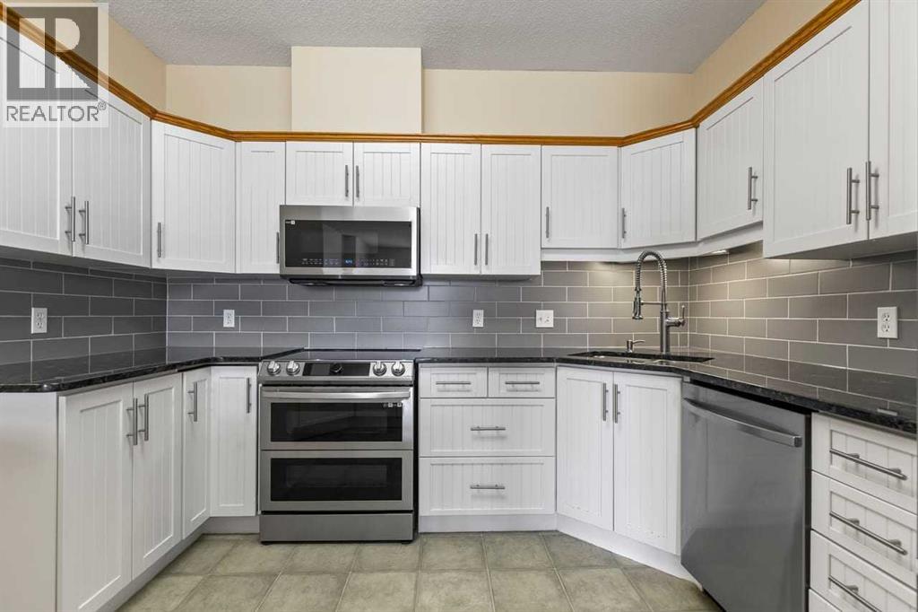411, 5201 Dalhousie Drive NW, Calgary, Alberta  T3A 5Y7 - Photo 10 - A2309808